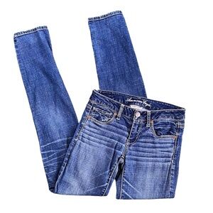 Women’s Dark Wash American Eagle Skinny Jeans